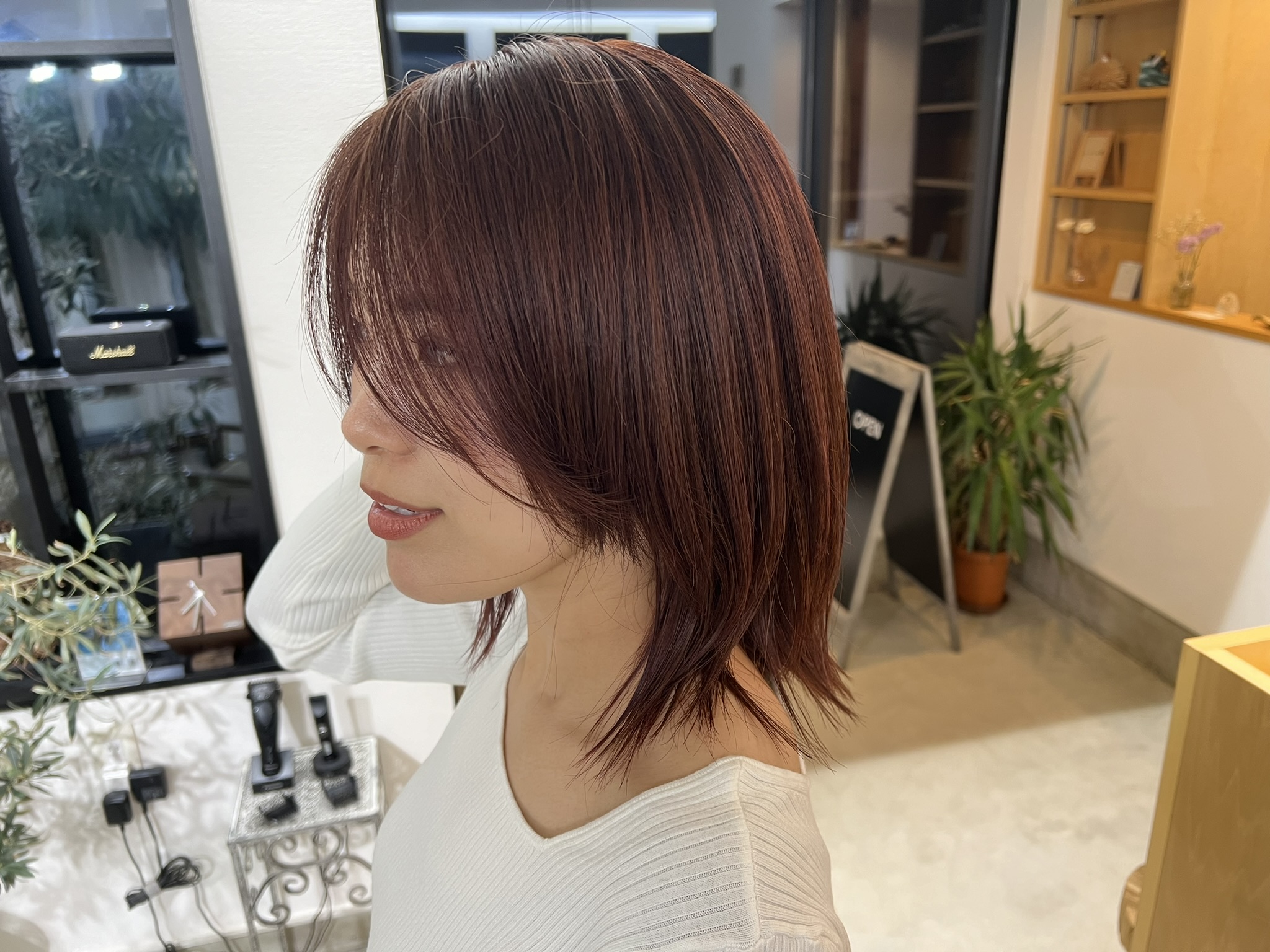 隠れた美容室で、特別な時間を。
