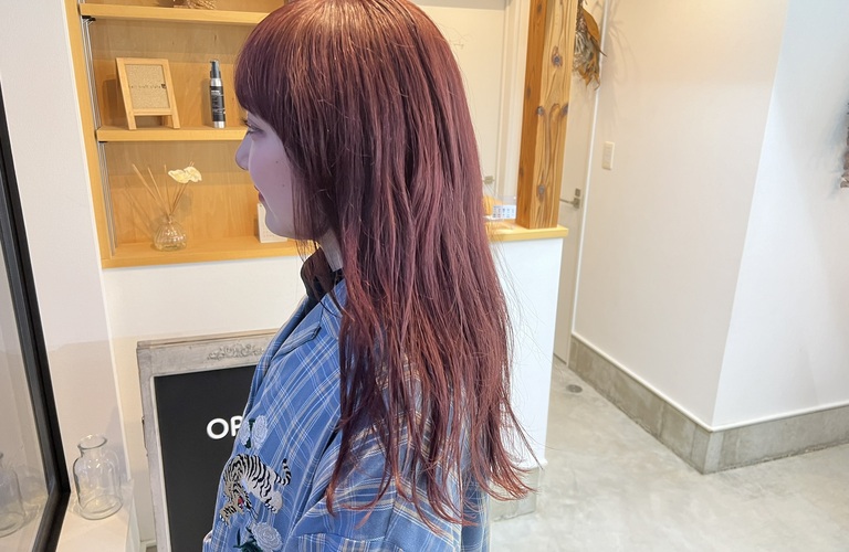 山形のプロが贈るトレンドカラーと極上トリートメントで魅せるヘアスタイル