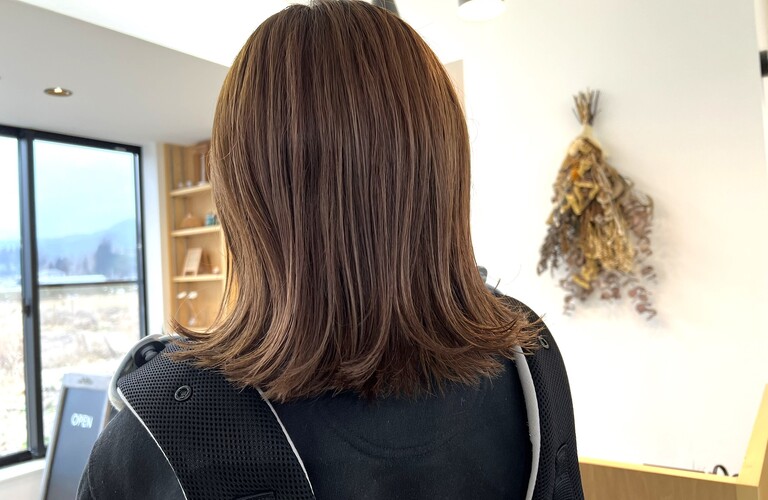 山形でカラーやトリートメントをお探しの方へ。最高のヘアケア体験を提供します。