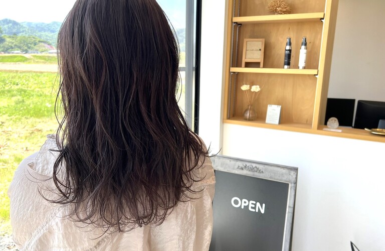 理想のヘアカラーを叶える極上トリートメント体験