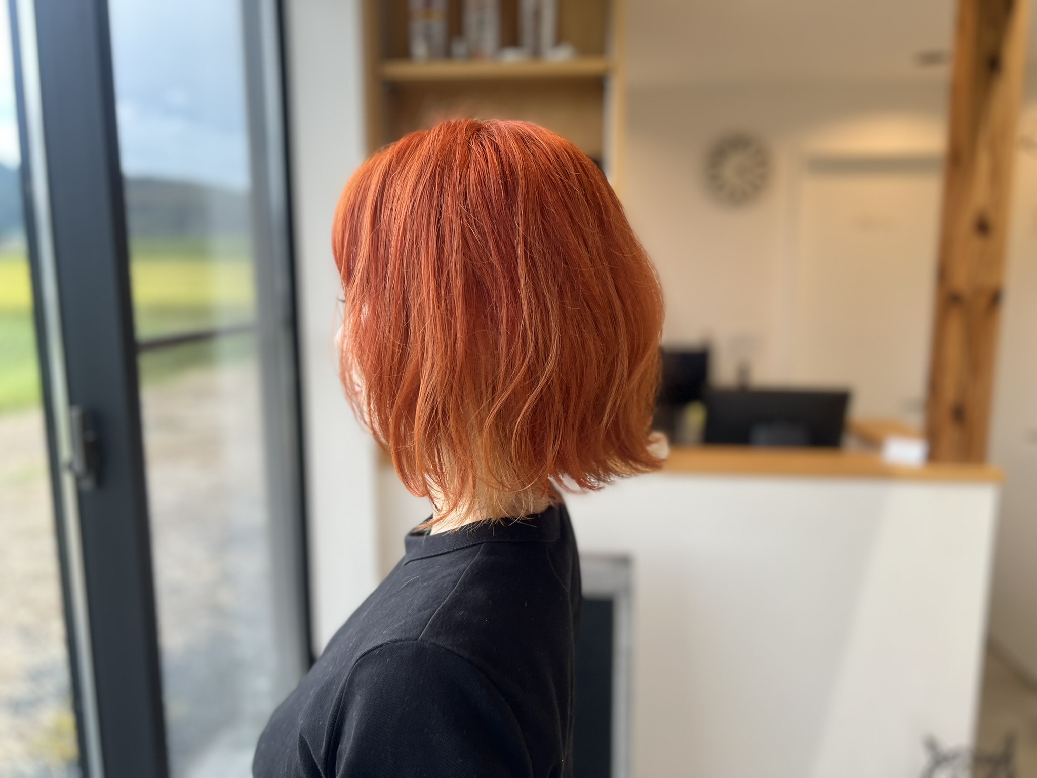 山形の隠れ家美容院で、理想のカラーを実現！