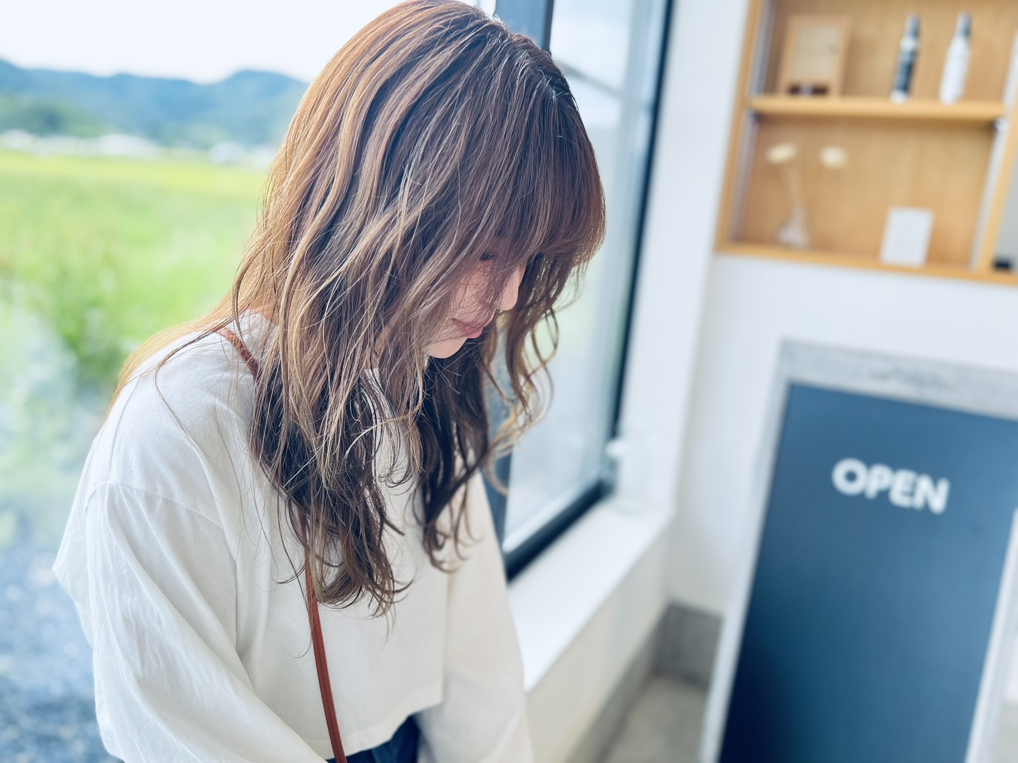 山形の隠れ家美容院で、特別な美しさ体験を。