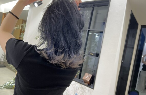 あなたの魅力を最大限に引き出す、特別なカラー体験。