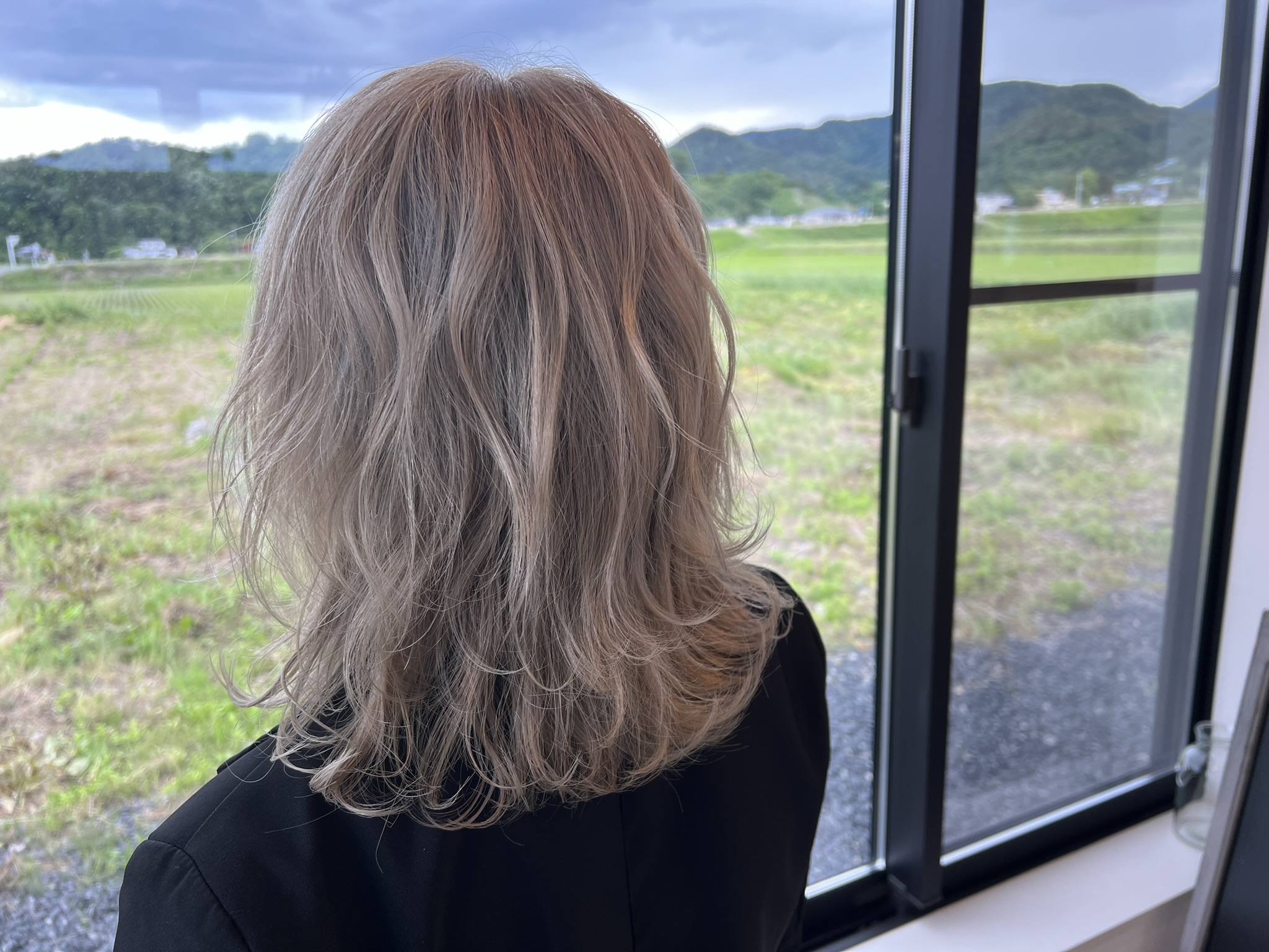 ブリーチカラーで魅せる、新しい自分へ