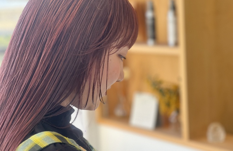 「赤」で叶える、あなたのスタイル革命。
