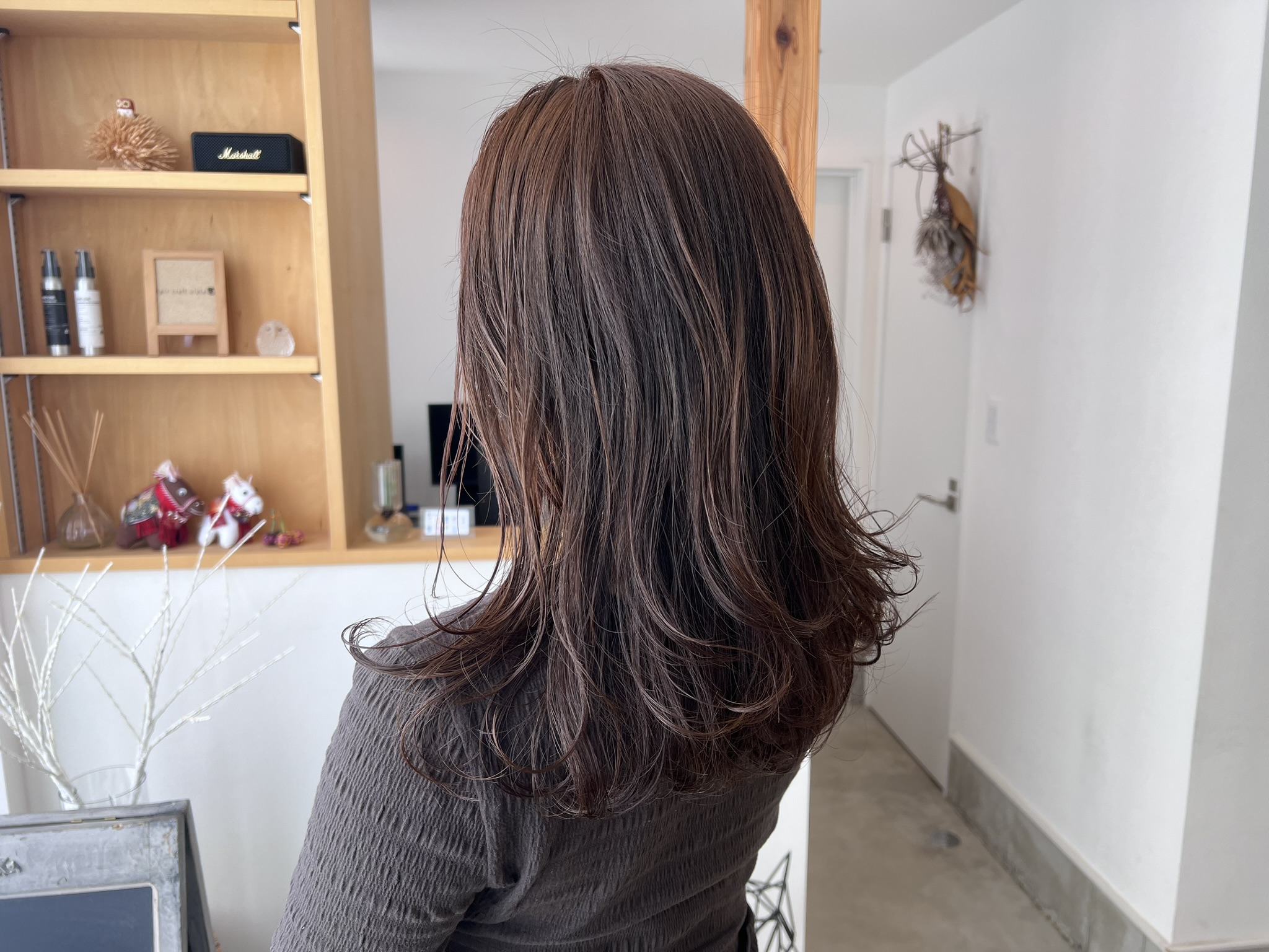 レイヤーカットで作る動きあるスタイル