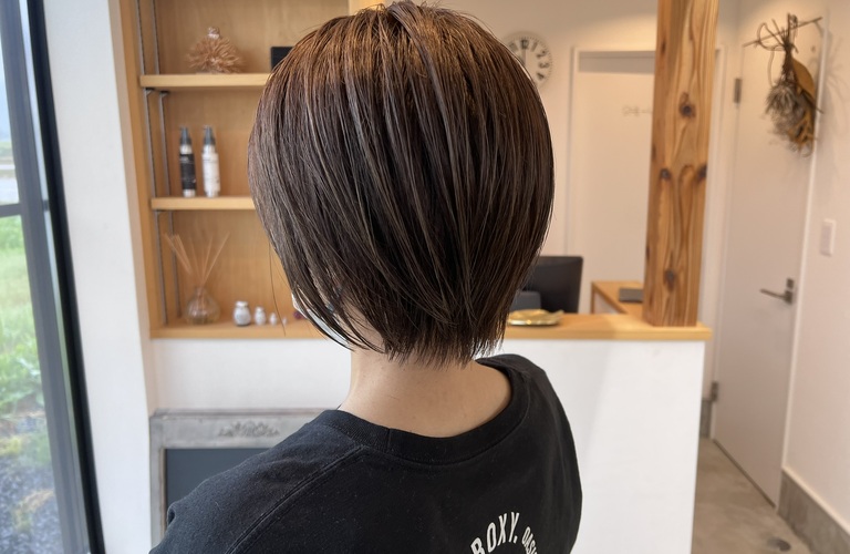洗練されたおしゃれカラーで、あなたの魅力を引き出す！