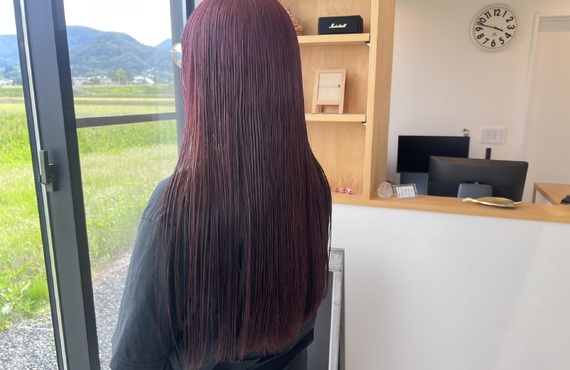 髪型で魅せる、自分だけの特別なスタイル。