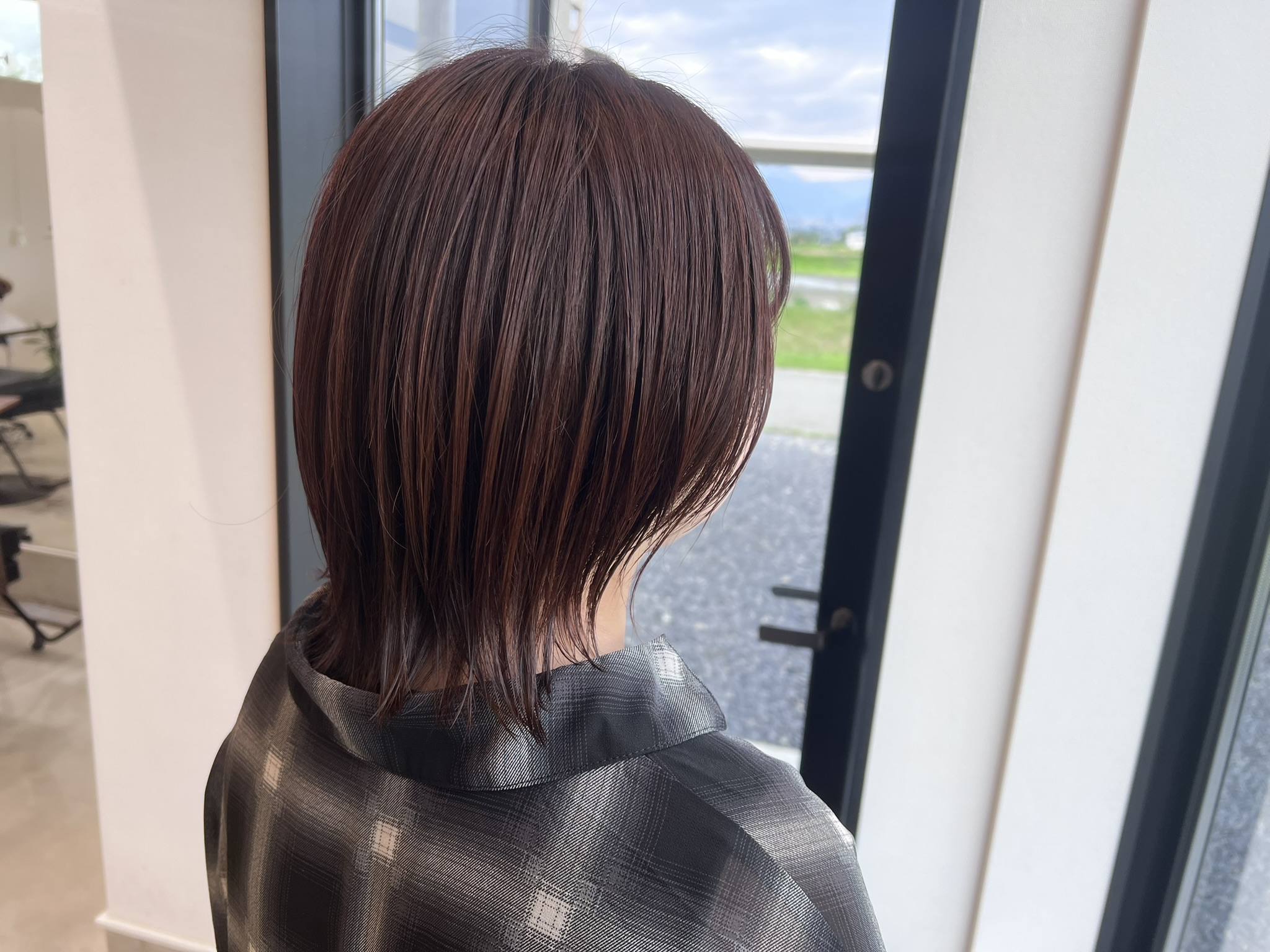 3. トレンドカラーで差をつける
