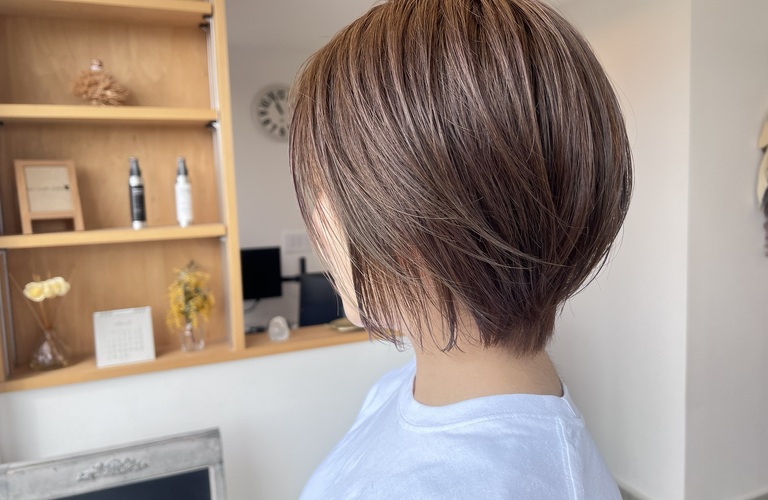 トレンドを先取り！グレージュとベージュで魅せる新しい自分