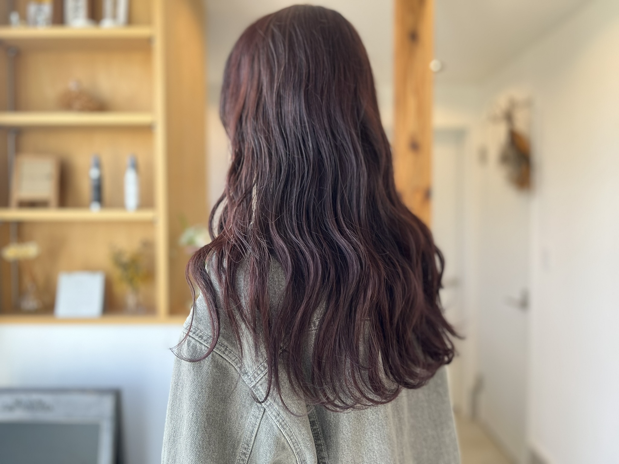 あなたの髪色、あなたのスタイルをデザインする特別なひととき。