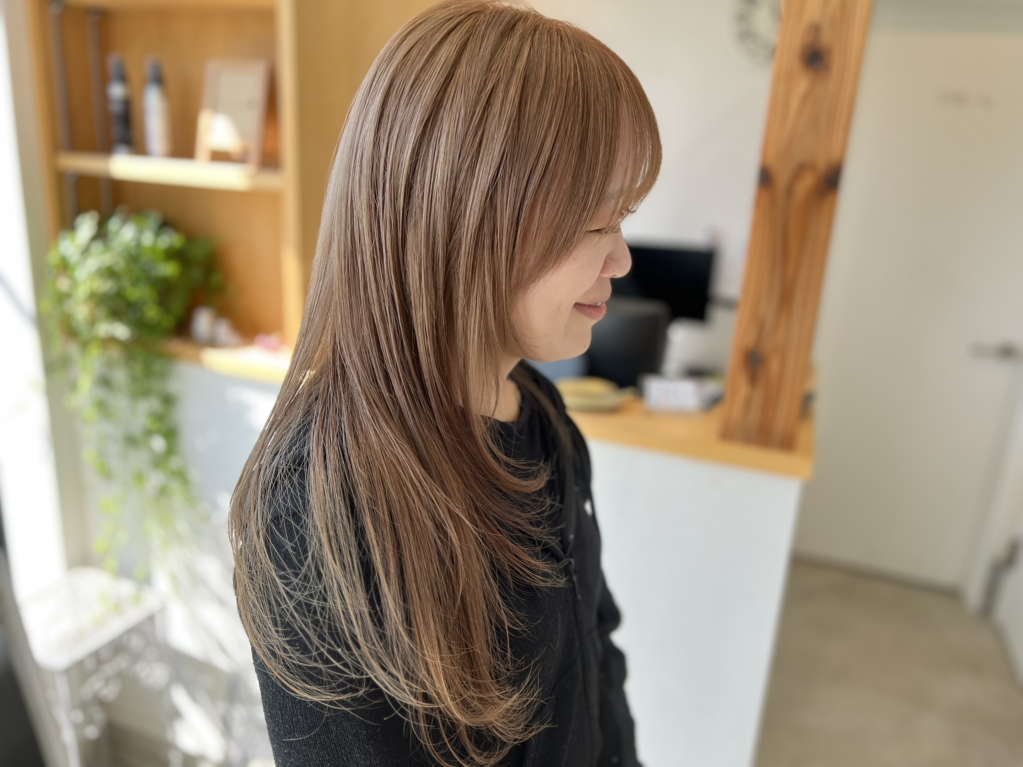 2. レイヤーカットで作り出す動きのあるスタイル