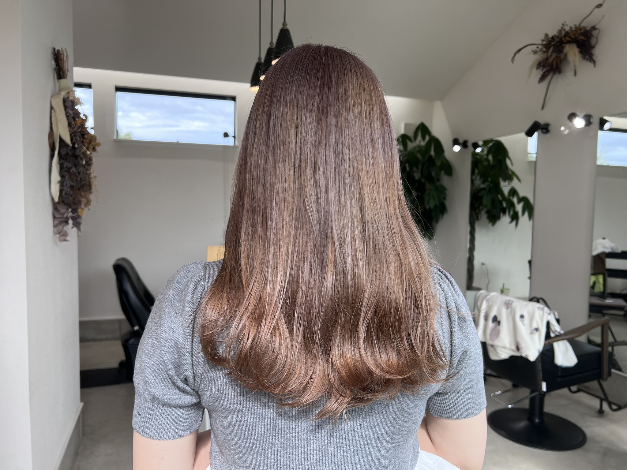 デザイン性の高いヘアスタイル