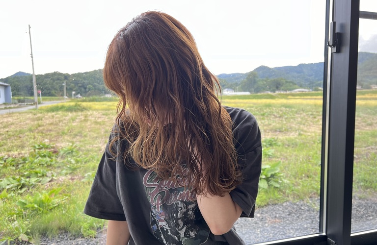 山形で、私らしさが輝くカラーに出会う。ブリーチもハイライトも、理想を一緒にデザイン。